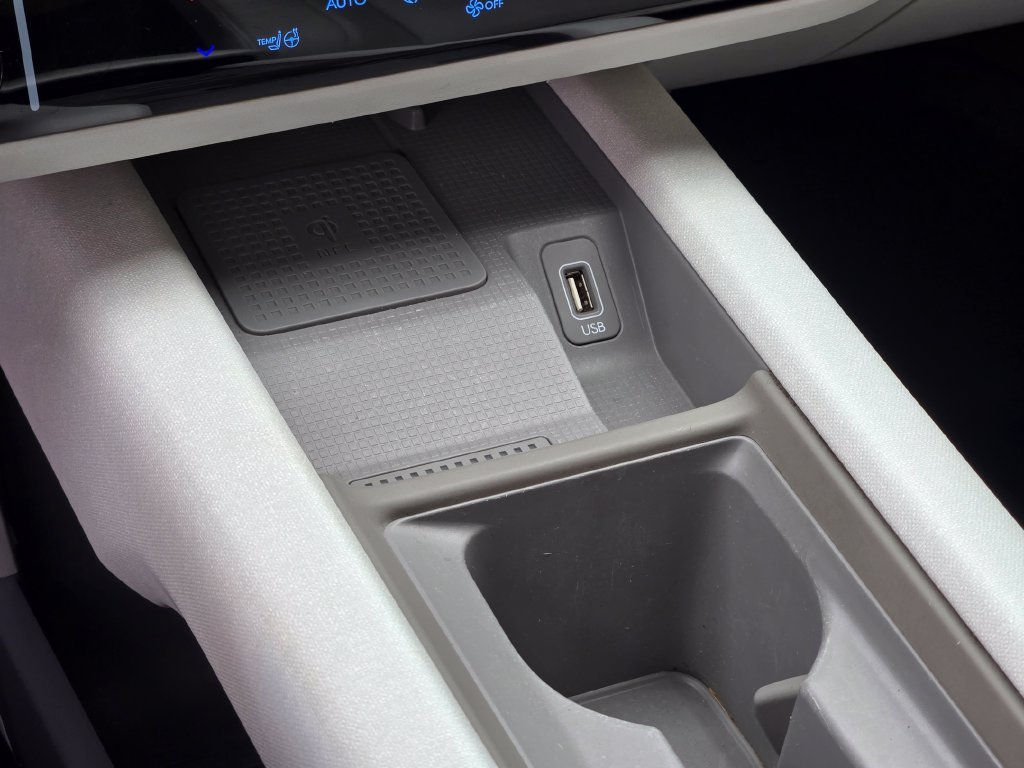 2024 Hyundai IONIQ 6 Limited - Photo 36