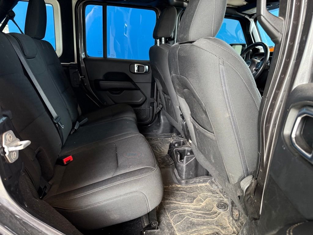 Used 2018 Gray Jeep Unlimited Sahara image 15