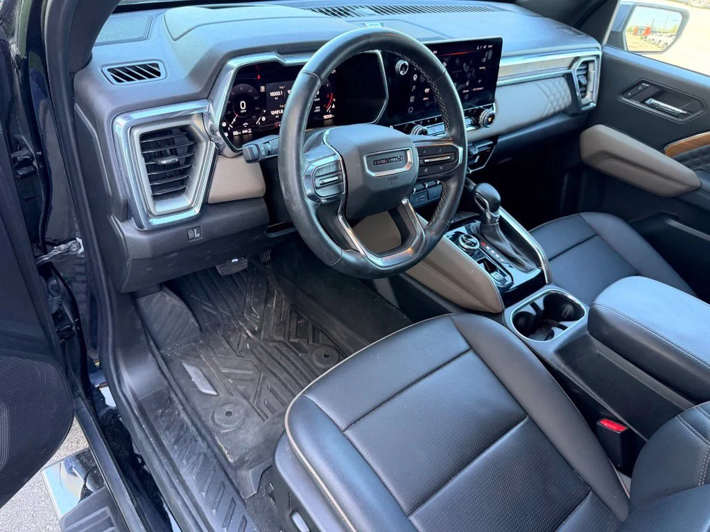 Used 2024 Black GMC Denali image 11
