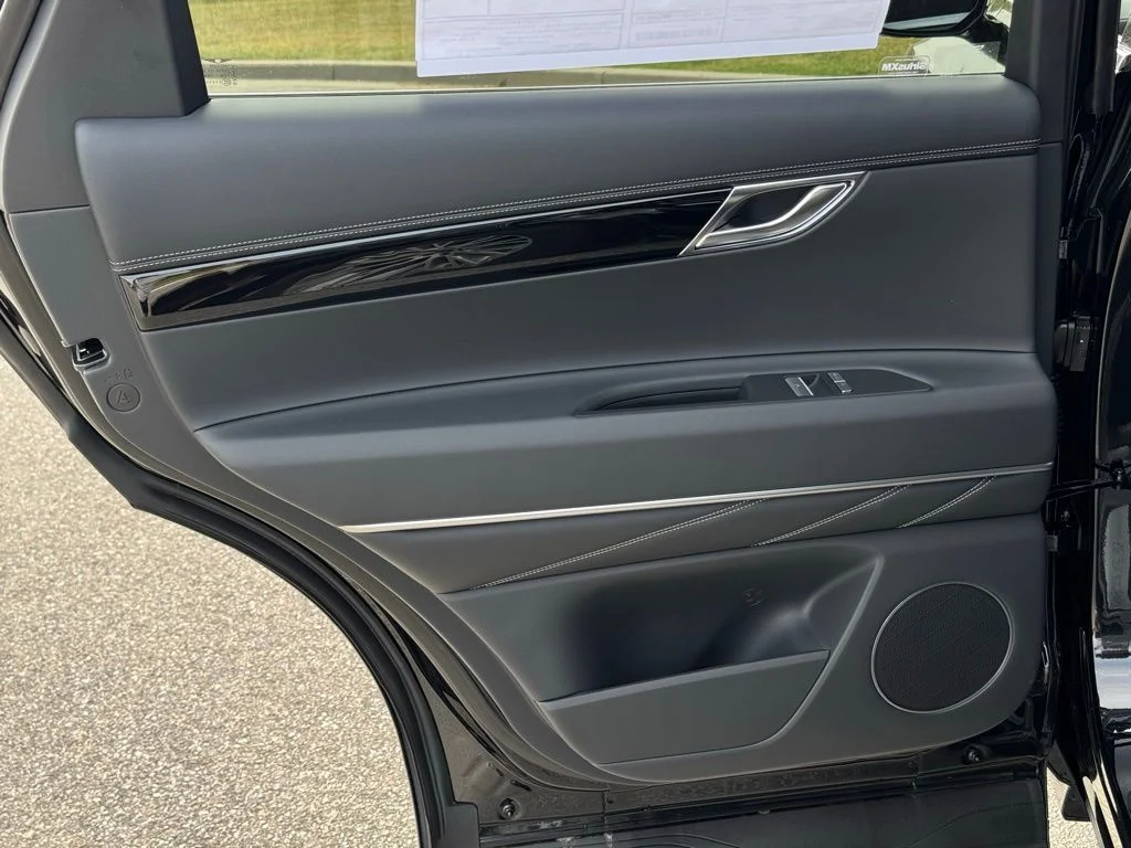 2025 GENESIS GV80 Standard - Photo 20