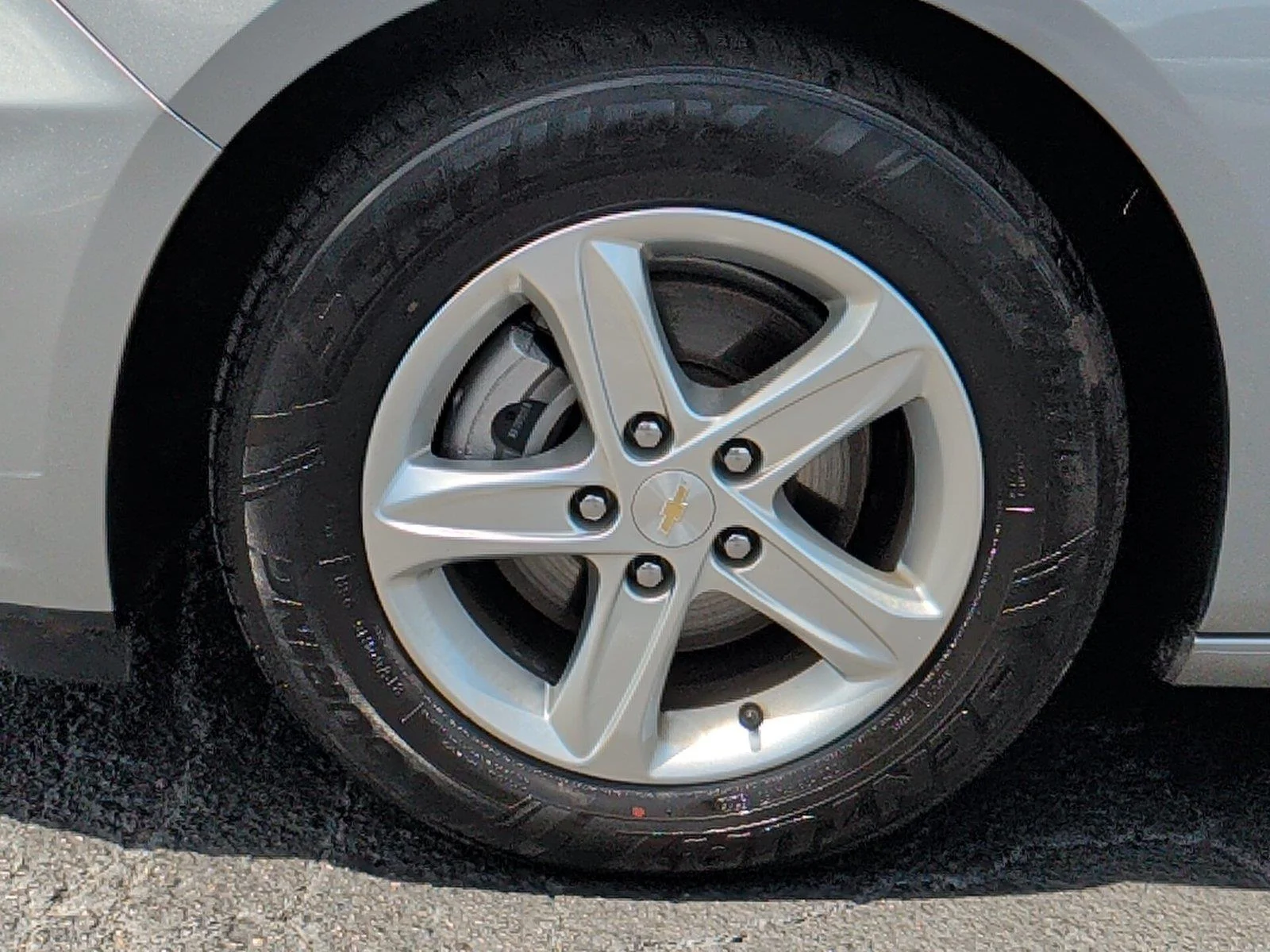 Used 2023 Sterling Gray Metallic Chevrolet LT image 9