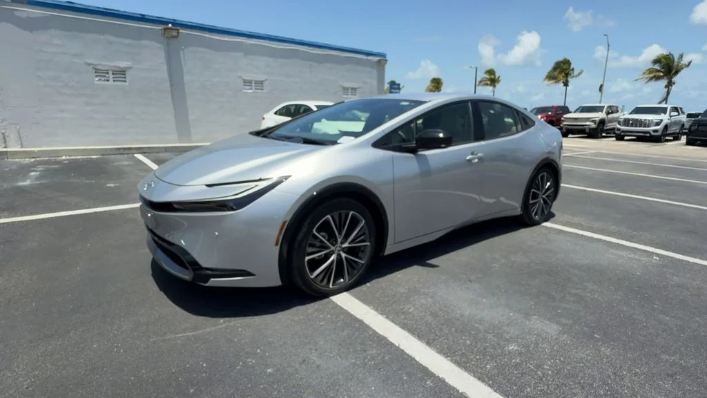 Used 2026 Silver Toyota XLE image 4