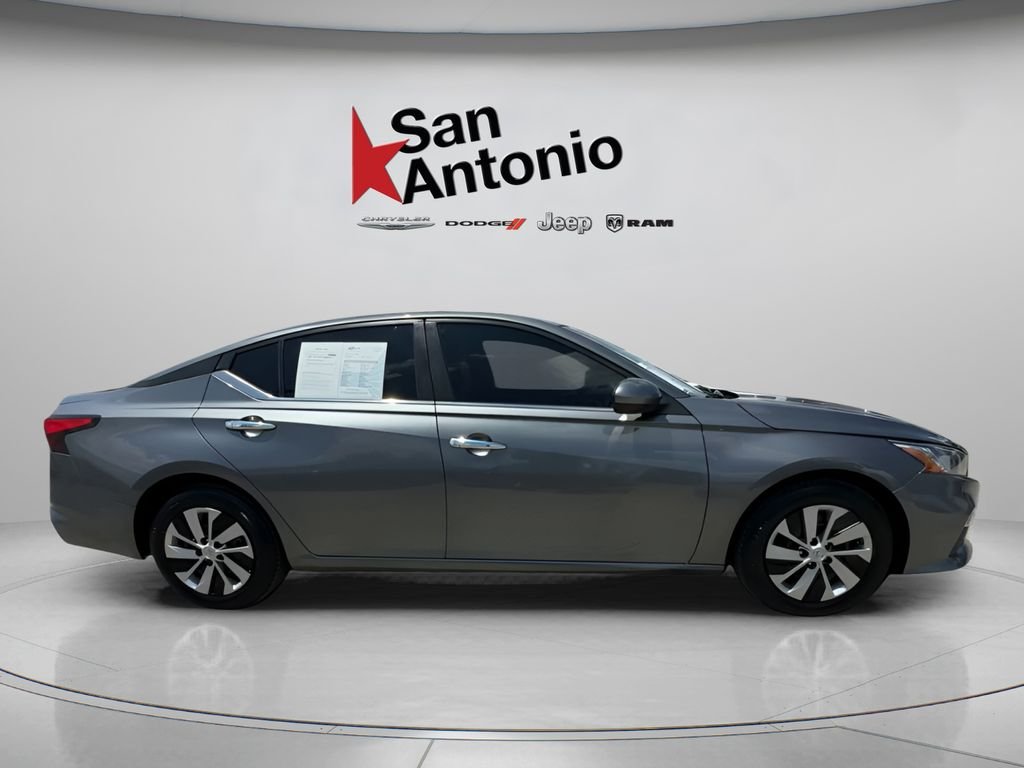 Used 2021 Gray Nissan 2.5 S image 17