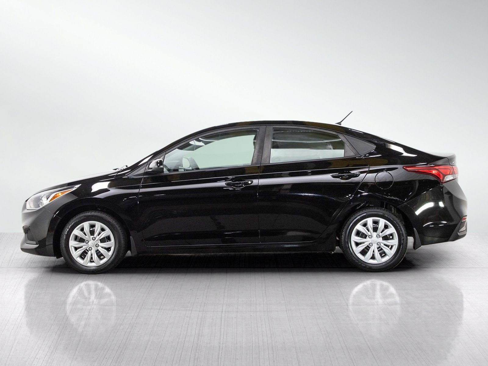Used 2018 Hyundai Accent SE with VIN 3KPC24A38JE024238 for sale in Minneapolis, Minnesota