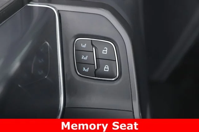 Used 2025 Gray Ford Lariat image 20