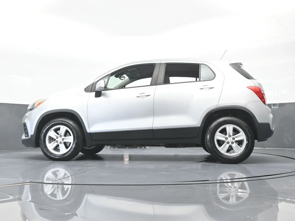 Used 2017 Silver Ice Metallic Chevrolet LS image 53