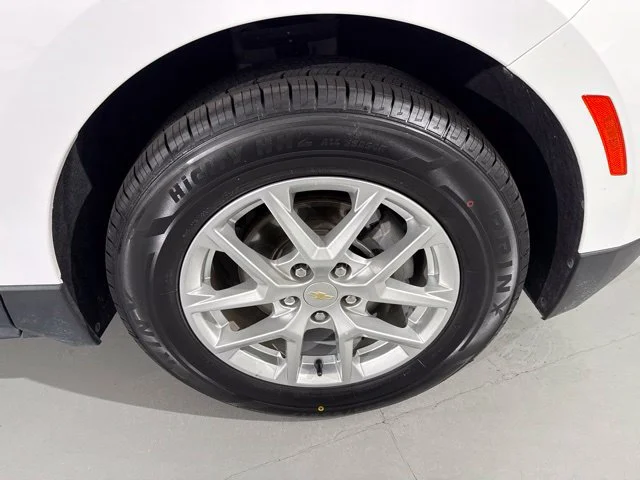 Used 2022 White Chevrolet LT image 15