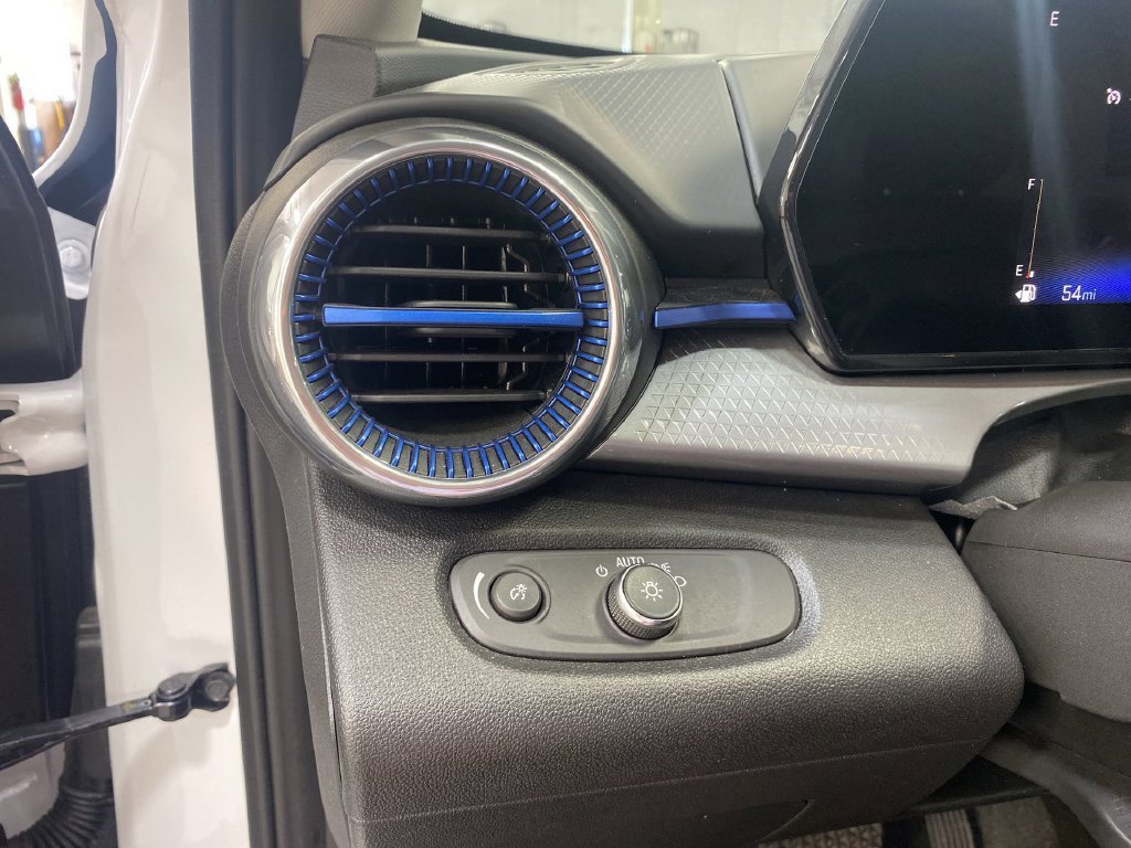2025 Chevrolet Trax LT - Photo 23