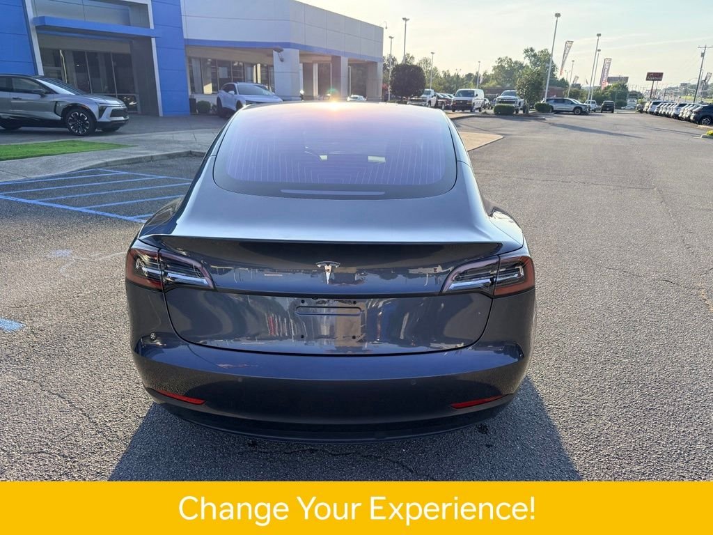 Used 2018  Tesla Long Range image 5