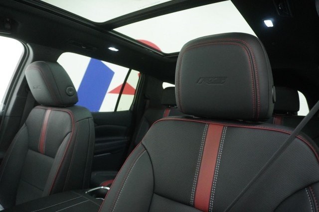 2027 Chevrolet Traverse RS - Photo 23