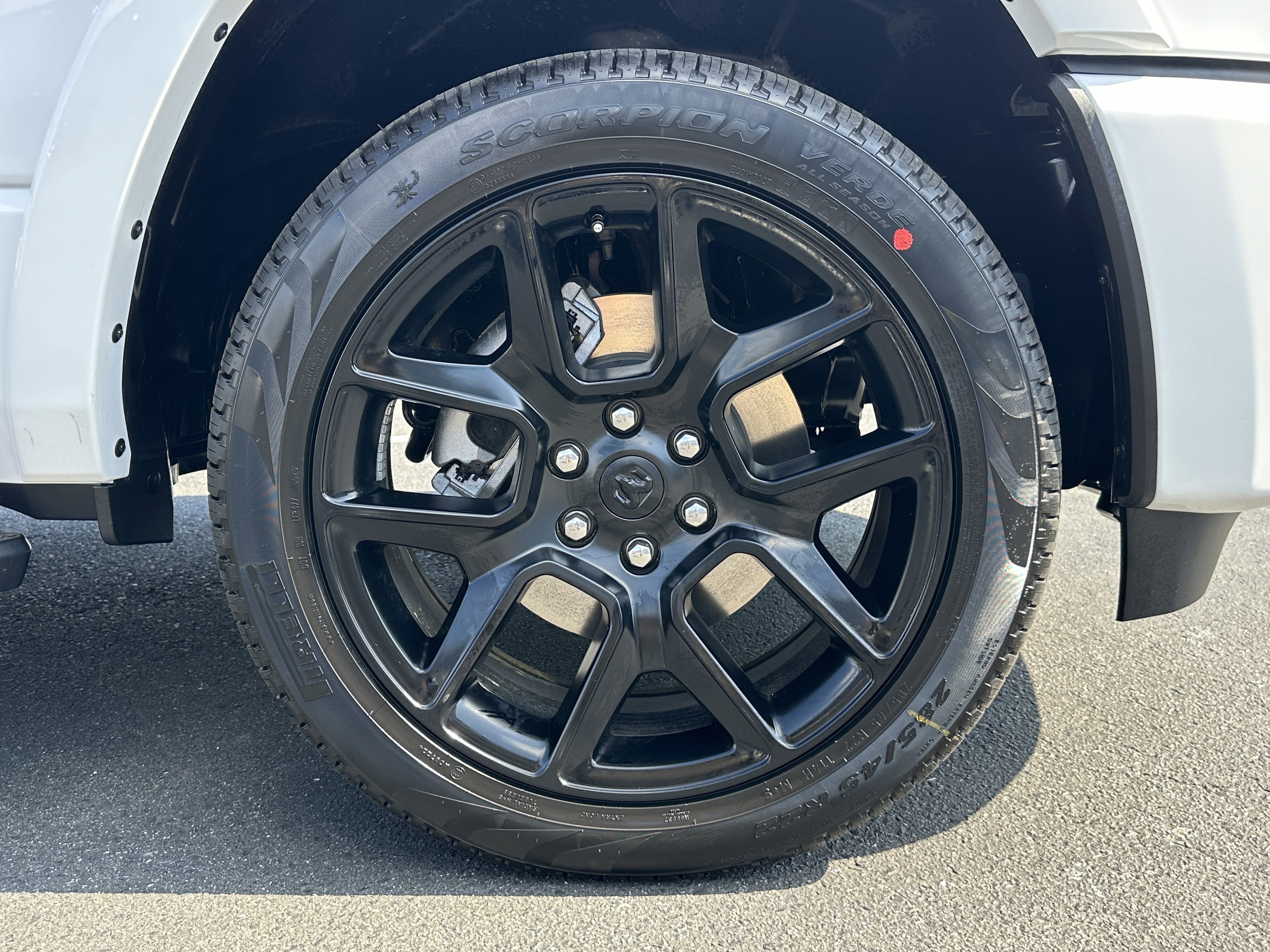 New 2026 Bright White Clear-Coat Exterior Paint RAM Laramie image 13