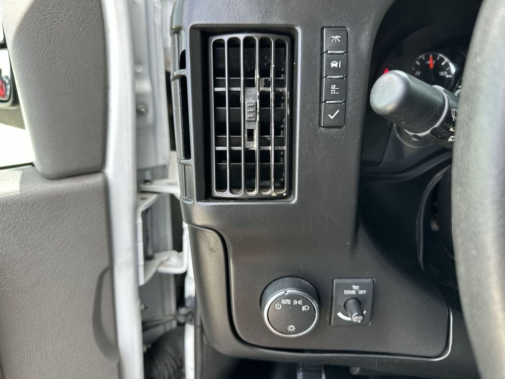 2017 Chevrolet Express Cargo Work Van - Photo 16