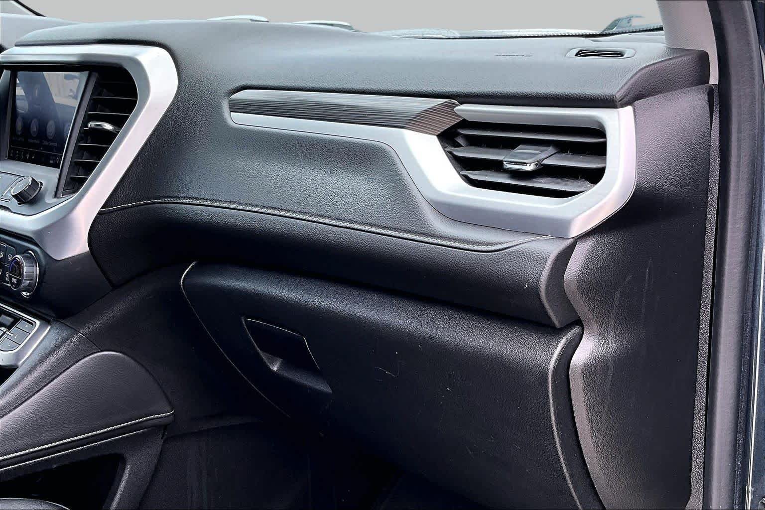 Used 2020 Dark Sky Metallic GMC SLT image 16