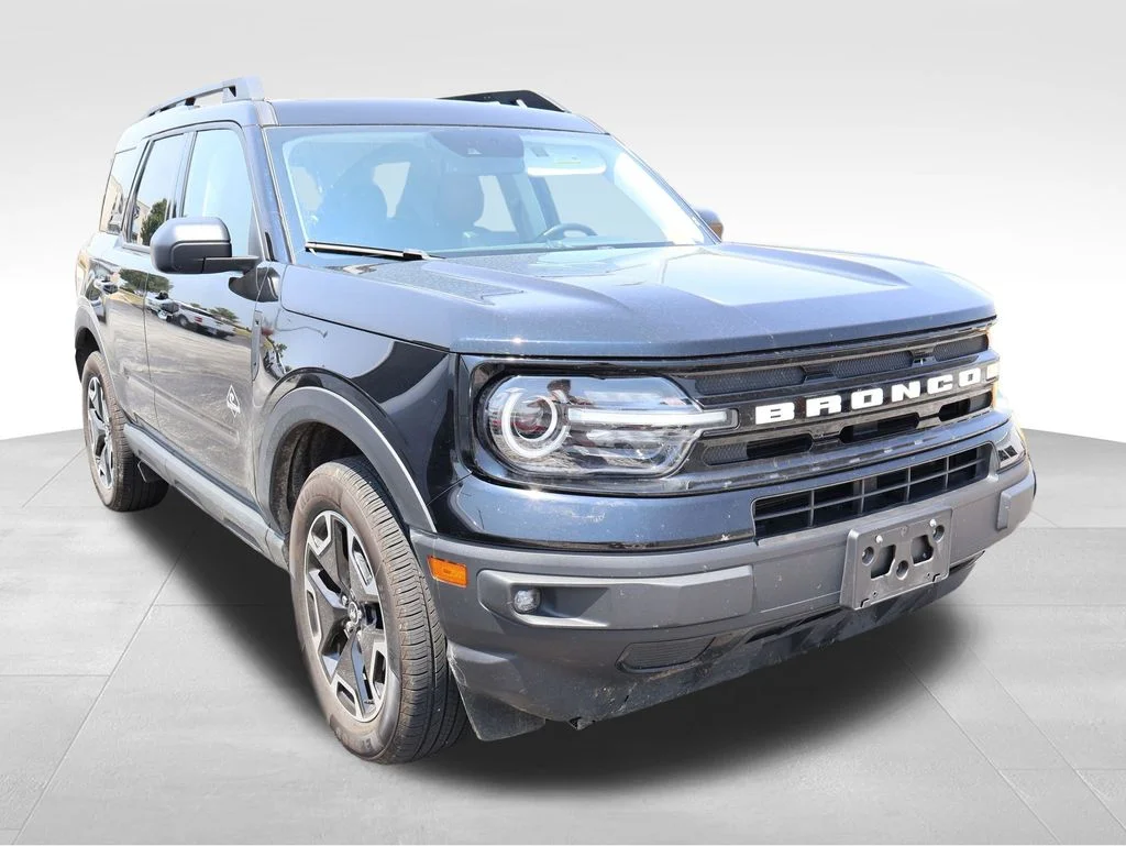 Certified Used 2024 Shadow Black Ford Outer Banks image 13