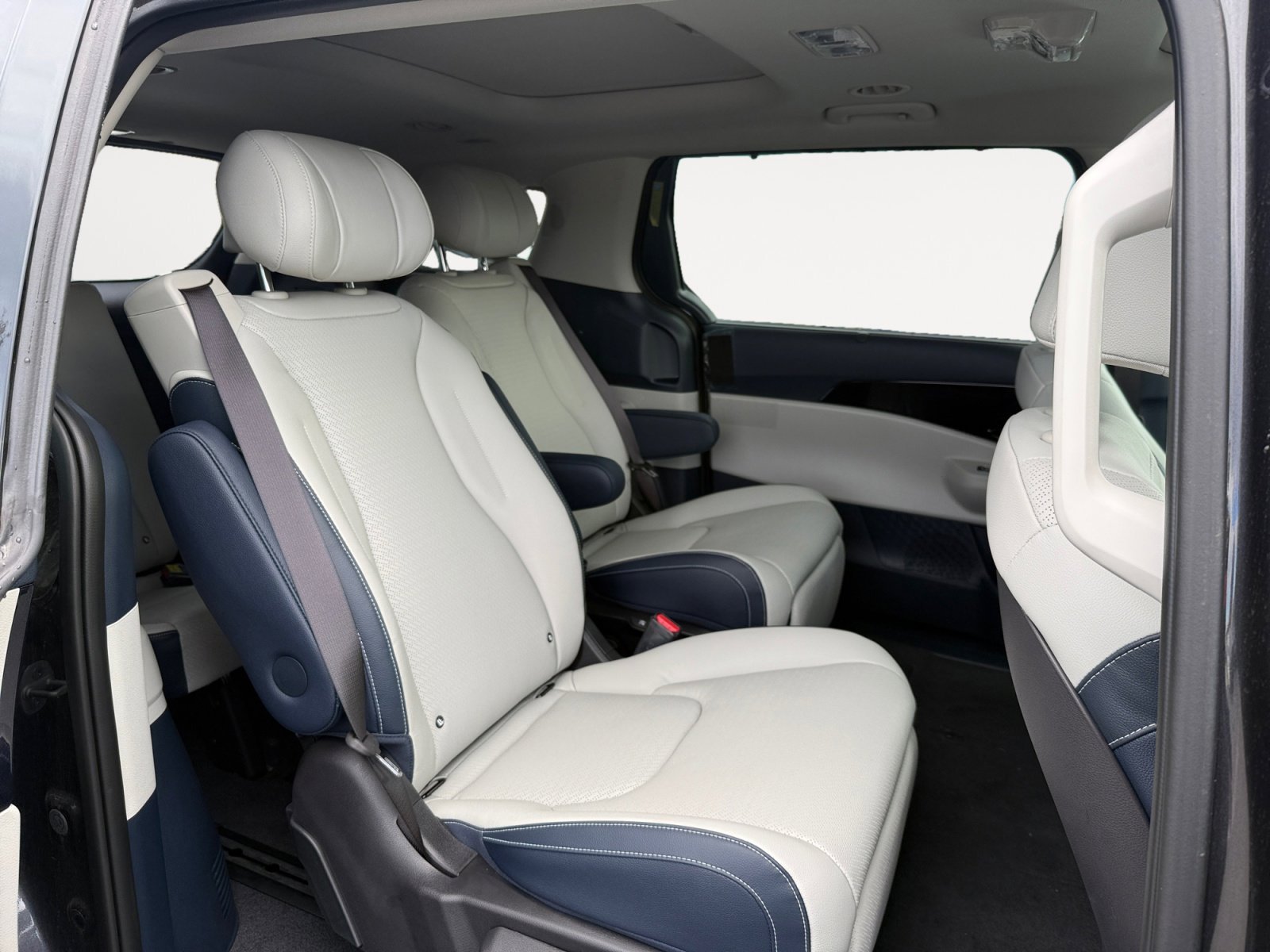 2026 Kia Carnival SX Prestige - Photo 18