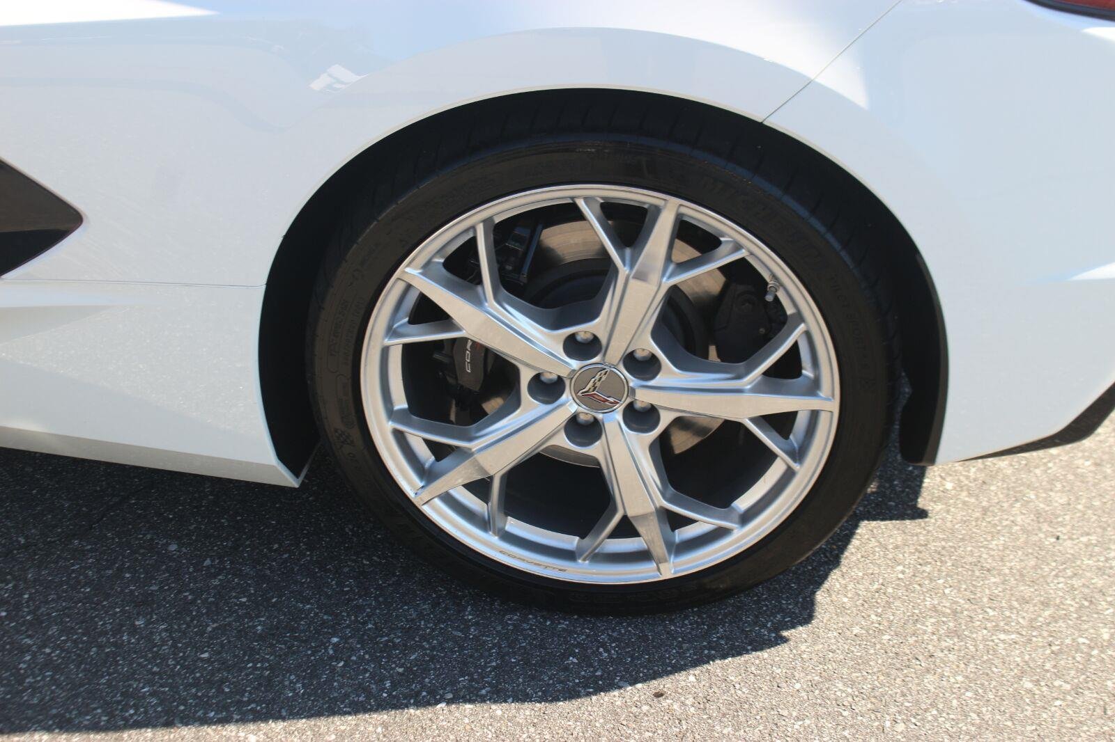 Used 2020 ARCTIC WHITE Chevrolet 2LT image 37