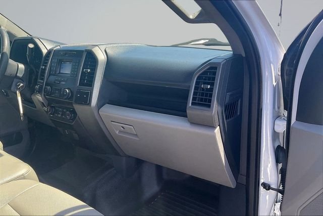 Used 2022 Oxford White Ford XL image 16