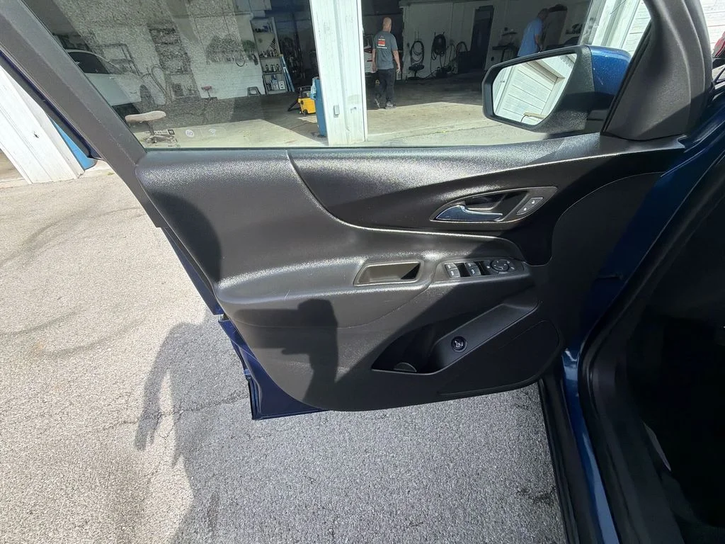 Used 2023 Blue Chevrolet LT image 13