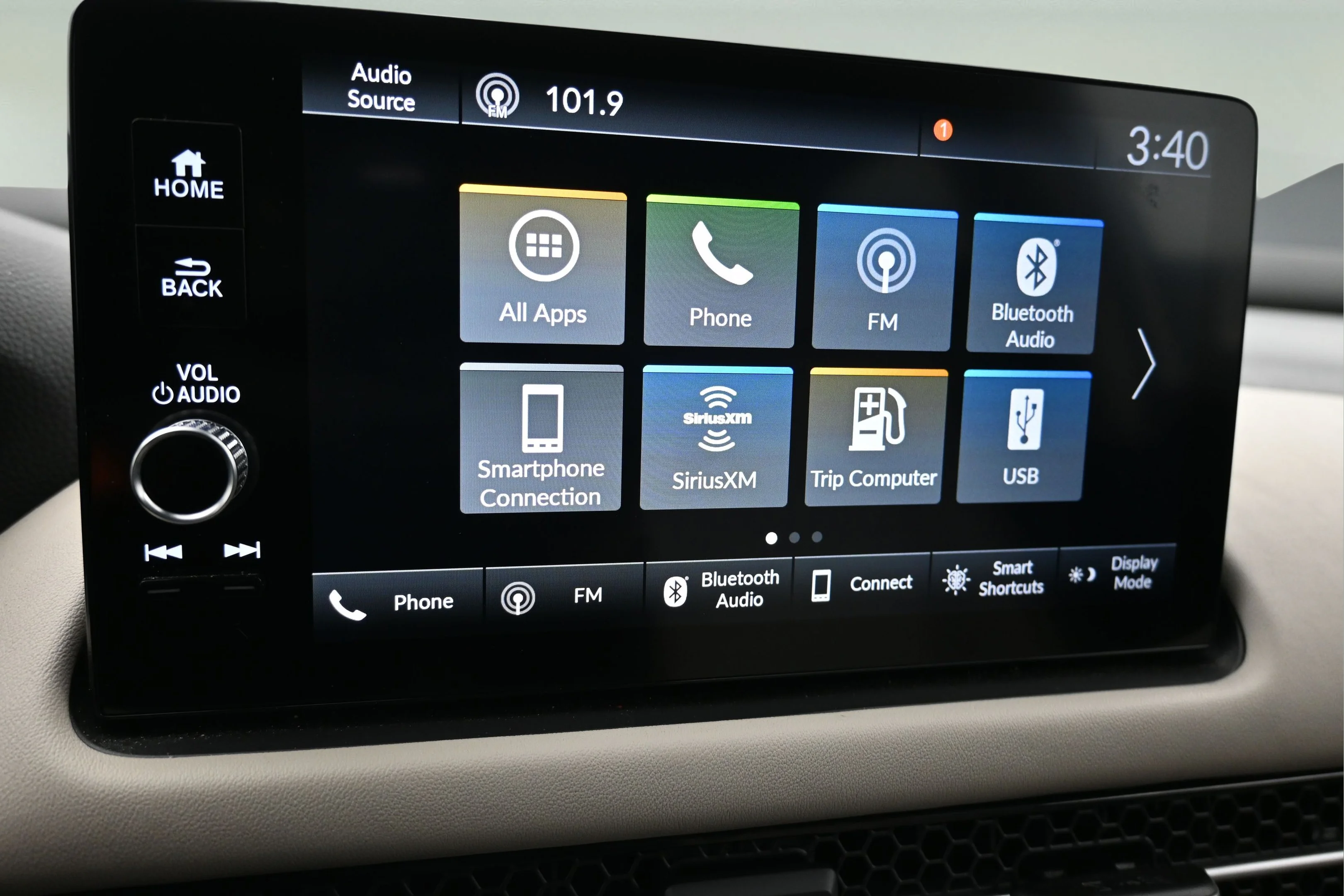 Used 2024 Silver Honda EX-L image 8
