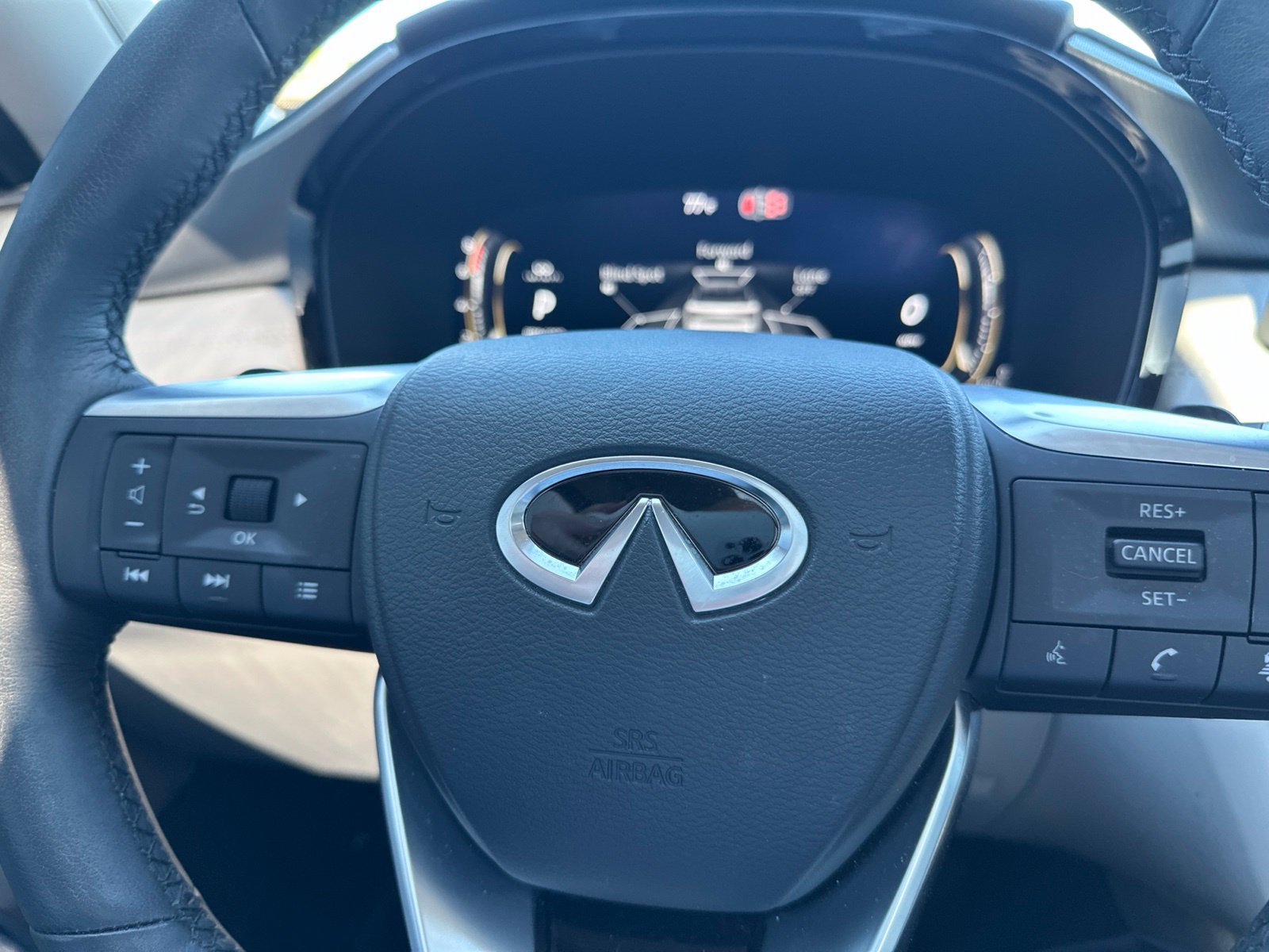 Certified Used 2026 Gray INFINITI LUXE image 22