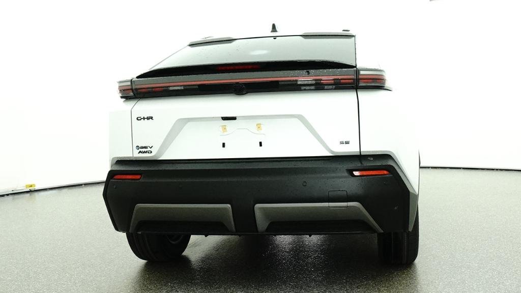 New 2026 Wind Chill Pearl Toyota SE image 4