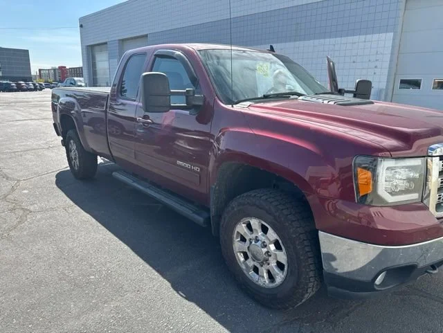 2013 GMC Sierra 4WD Extended Cab 8ft SLT's photo