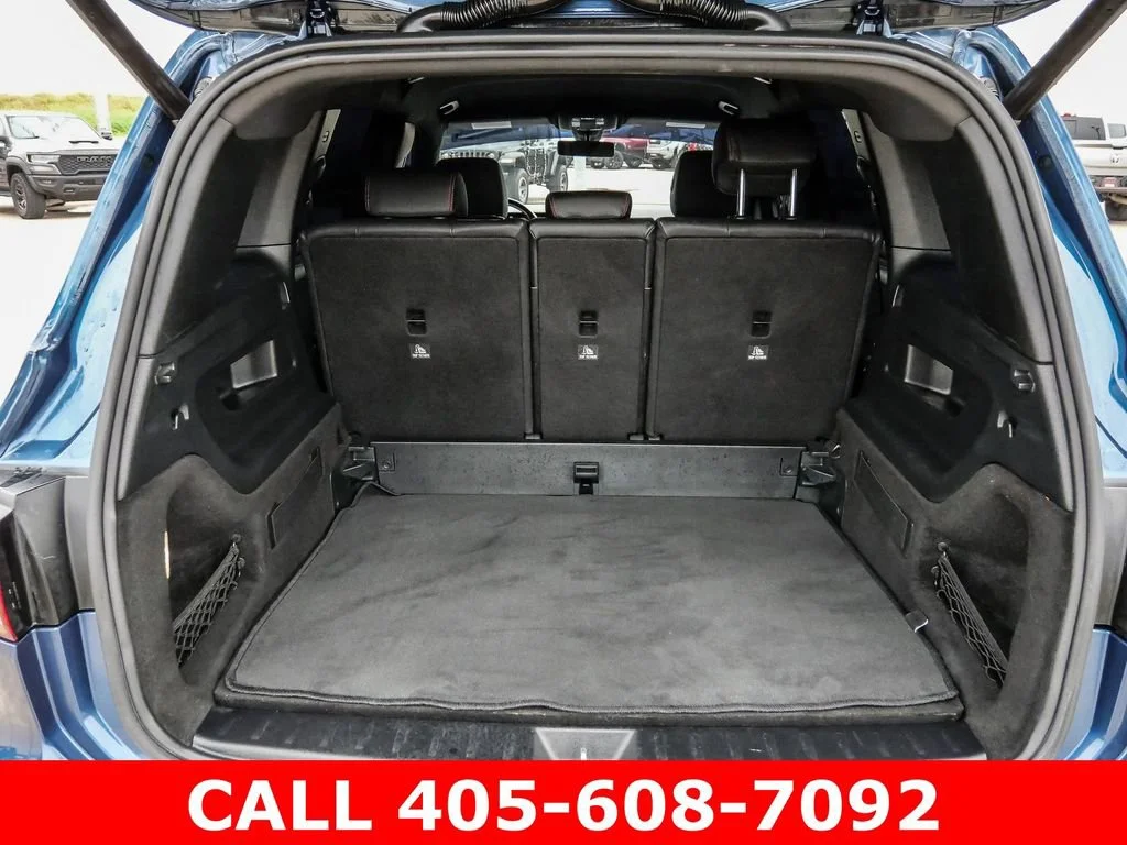 Used 2021 Blue Mercedes-Benz GLB 250 image 11
