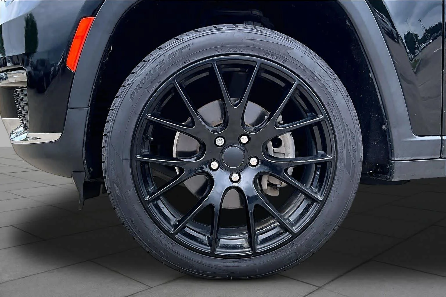 Used 2021 Diamond Black Crystal Pearlcoat Jeep Limited image 9