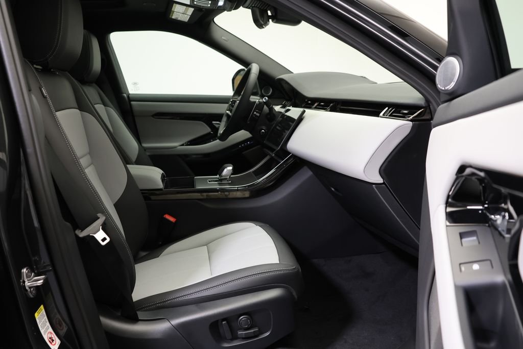 New 2026 Carpathian Grey Land Rover Hoxton Edition image 39