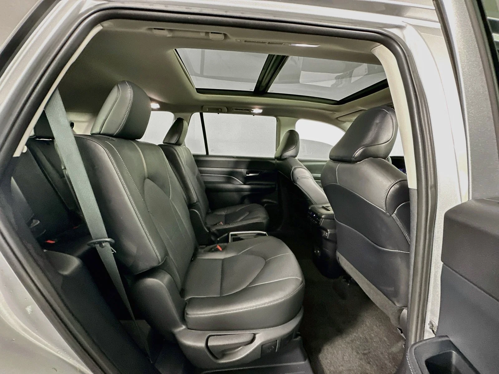Certified Used 2024 Silver Toyota Platinum image 30