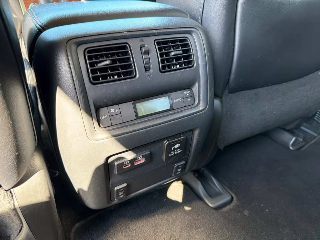 Used 2020 Gray Nissan Platinum image 24