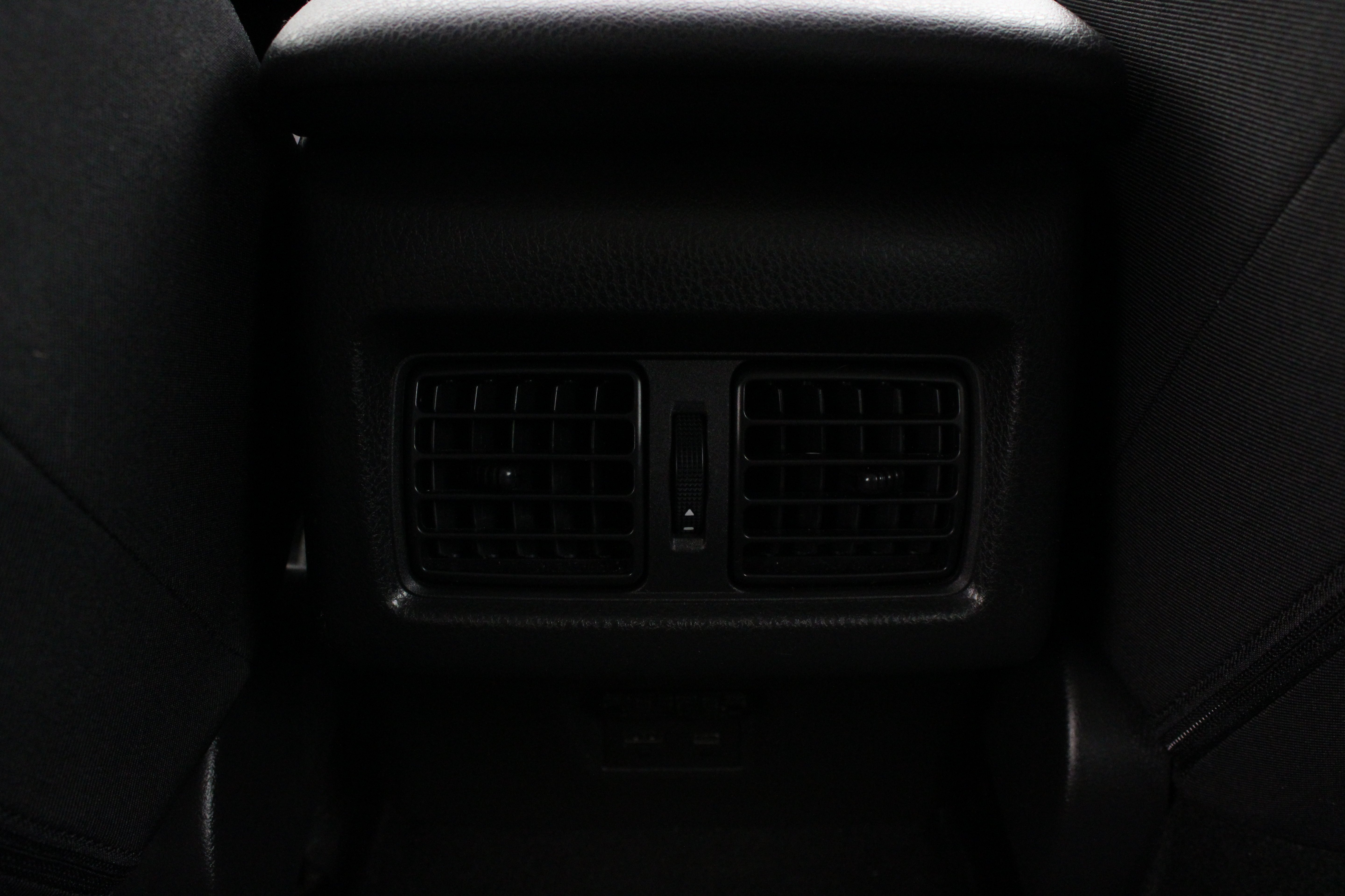 Used 2025 Silver Toyota LE 2.5L/Electric image 28