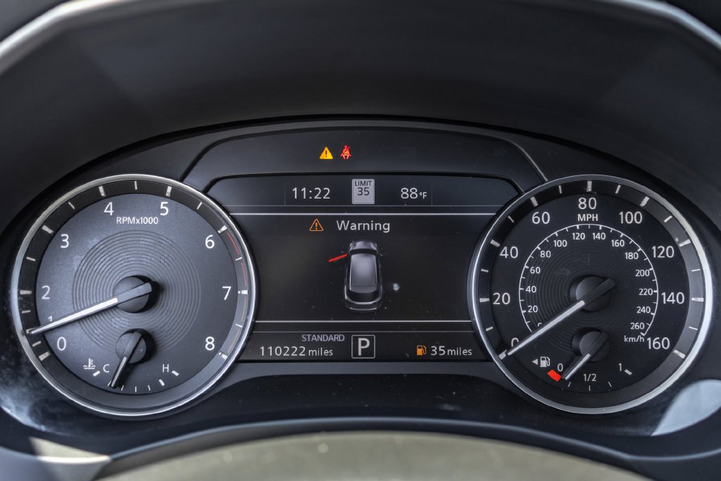Used 2021 Blue INFINITI Sensory image 25