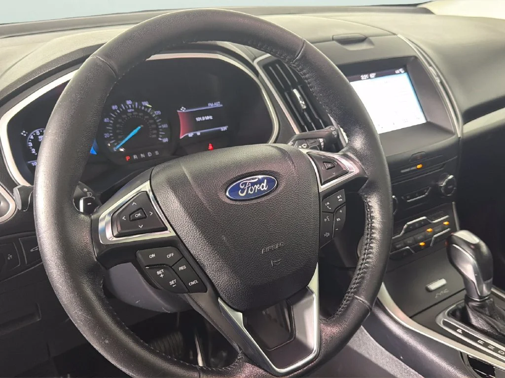 Used 2017 White Ford SEL image 22