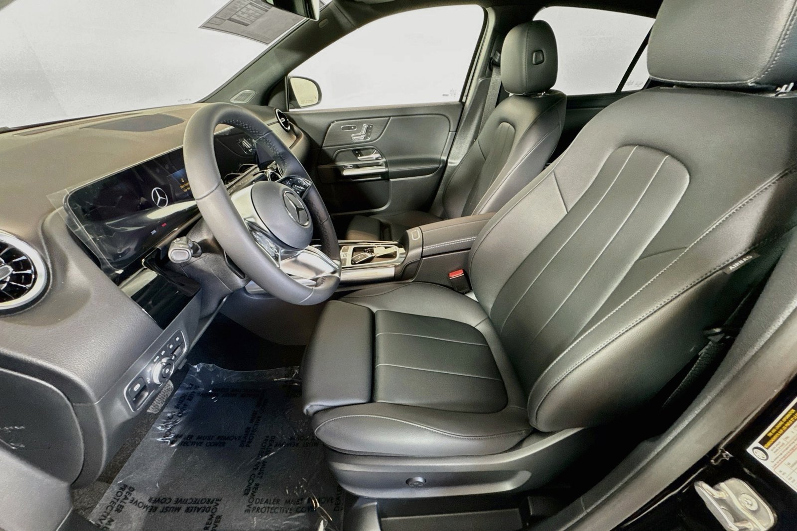 New 2026 Night Black Mercedes-Benz GLA 250 image 18