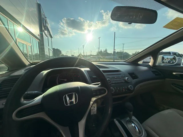 Used 2011 White Honda LX image 18