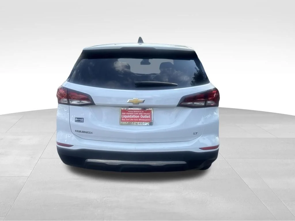 Used 2024 White Chevrolet LT image 4