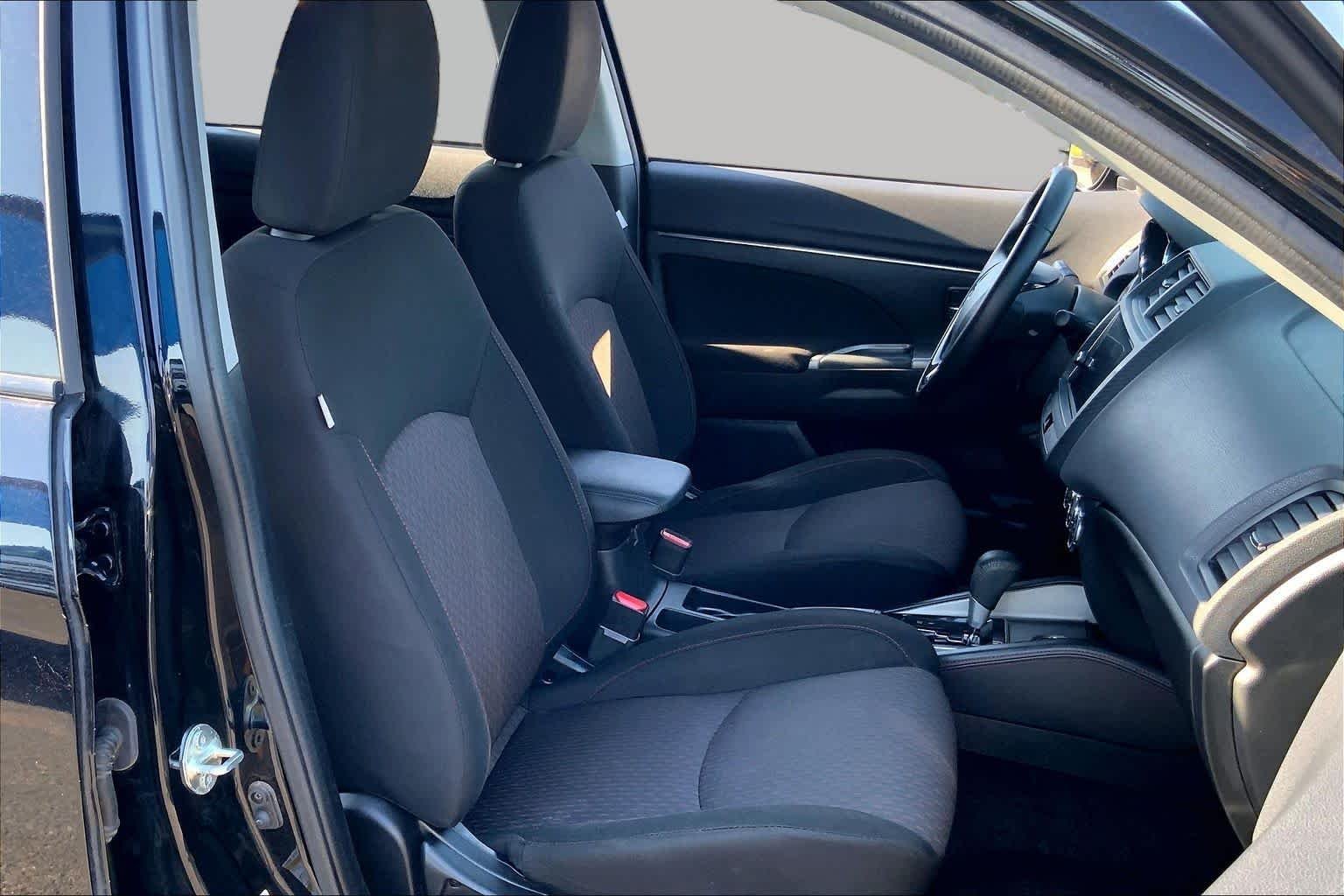 Pre-Owned 2019 Mitsubishi Outlander Sport SE 2.0
