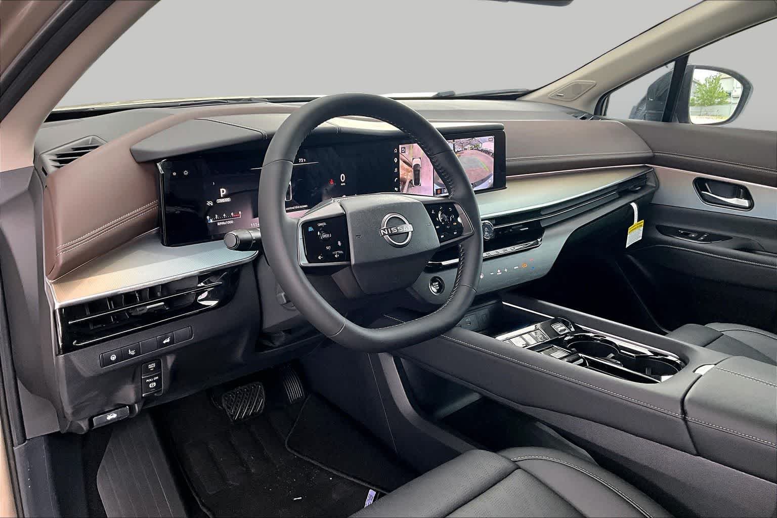 New 2026 Champagne Silver Metallic Nissan Platinum image 10