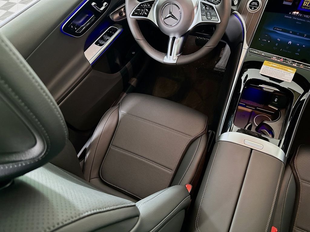 New 2026 Black Mercedes-Benz GLC 300 image 23