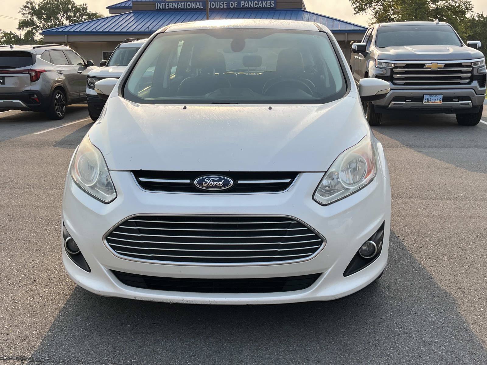 Used 2016 White Platinum Metallic Tri-Coat Ford SEL image 8