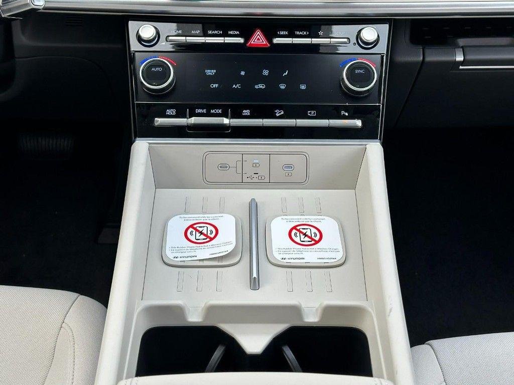 New 2026 Black Hyundai SE image 8