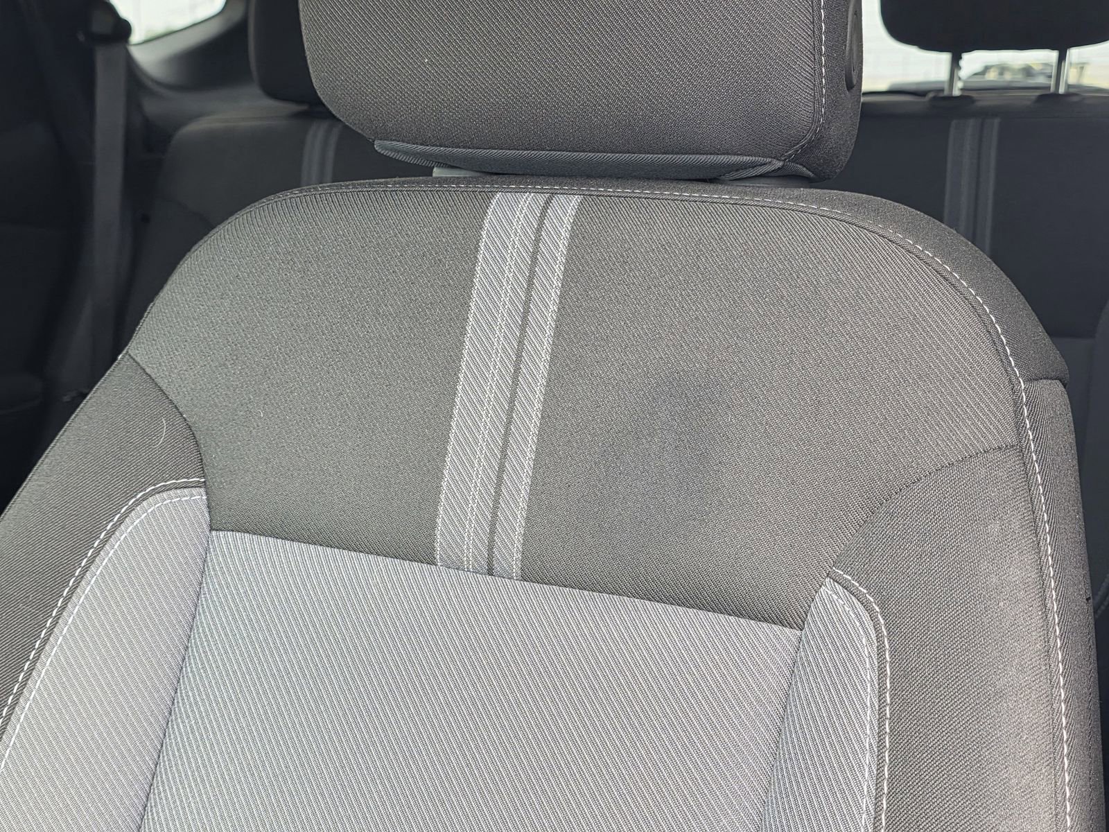 Used 2024 Summit White Chevrolet 2LT image 26