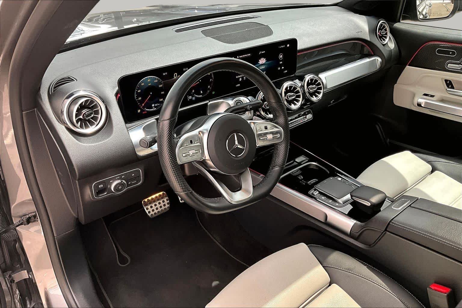 New 2023 Mountain Grey Metallic Mercedes-Benz GLB 250 image 18