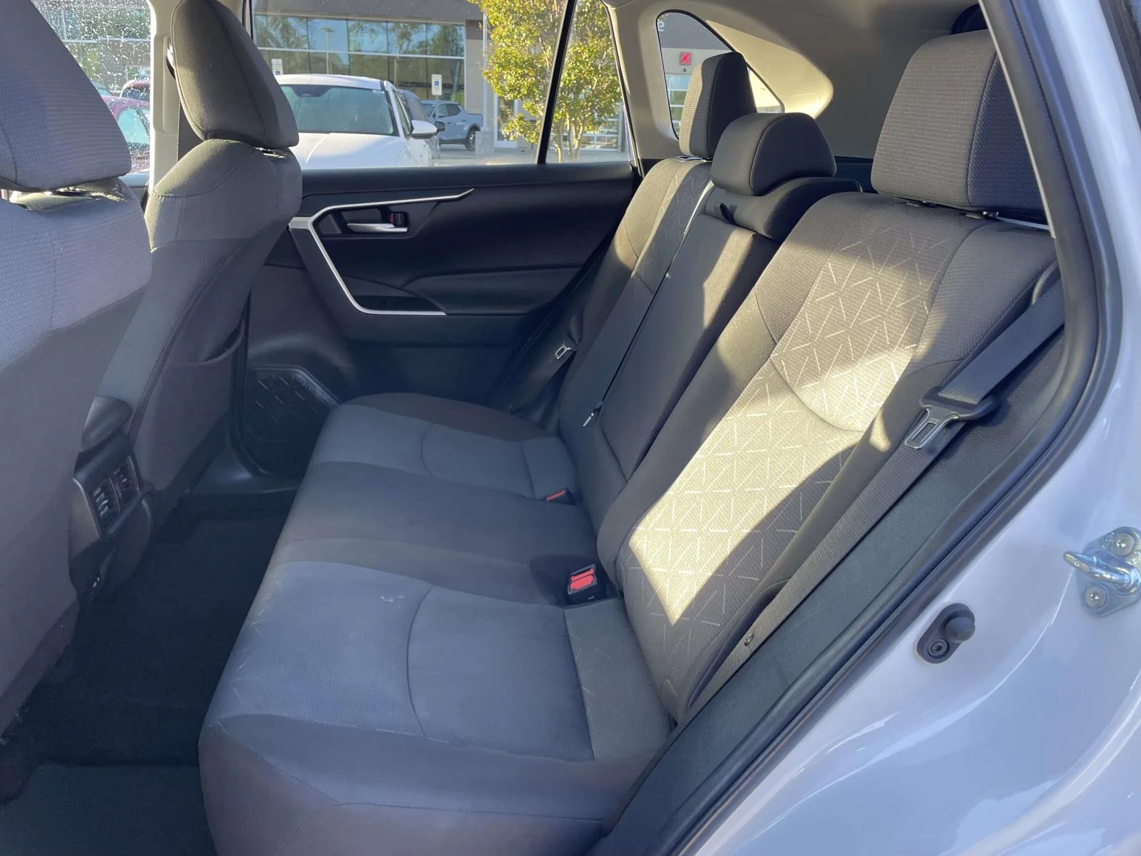 Used 2025 Ice Cap Toyota XLE image 3