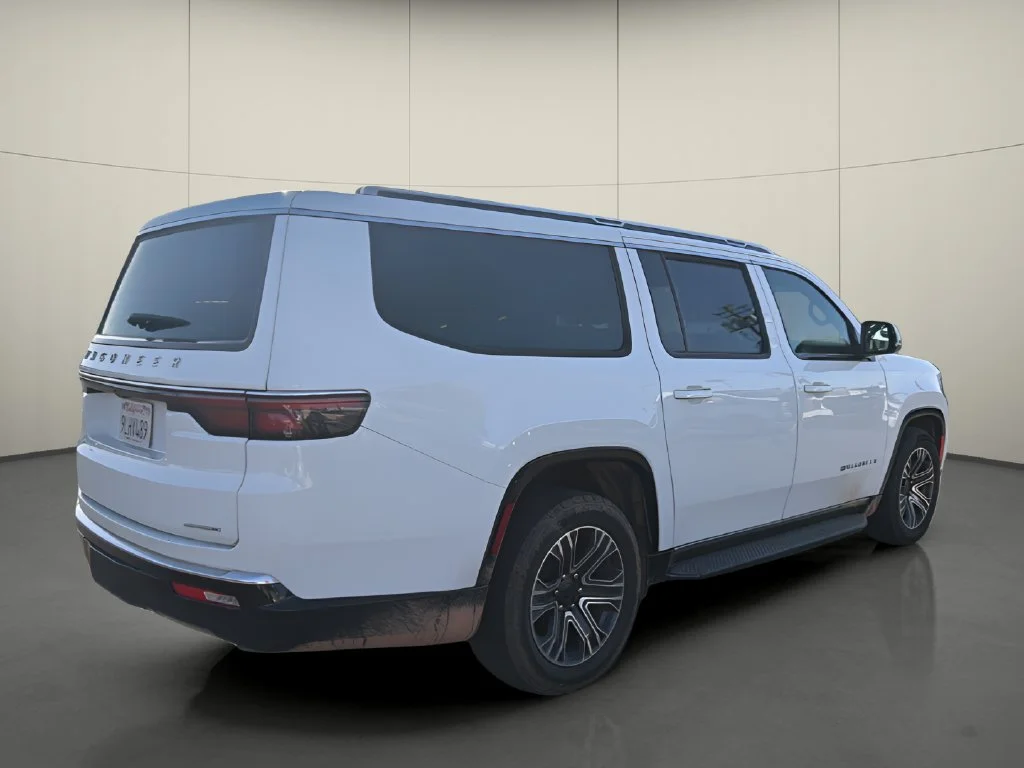 Used 2024 White Jeep Series II image 7