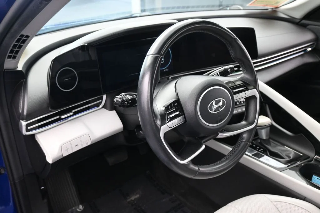 Used 2023 Blue Hyundai Limited image 16