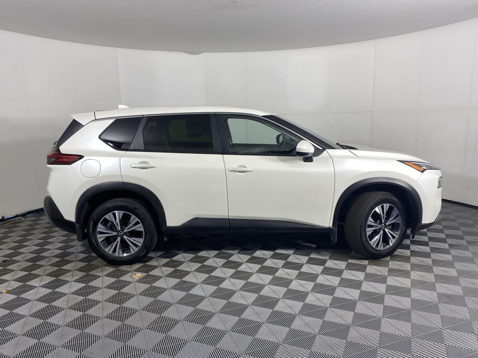 Used 2023 Pearl White Tricoat Nissan SV image 7