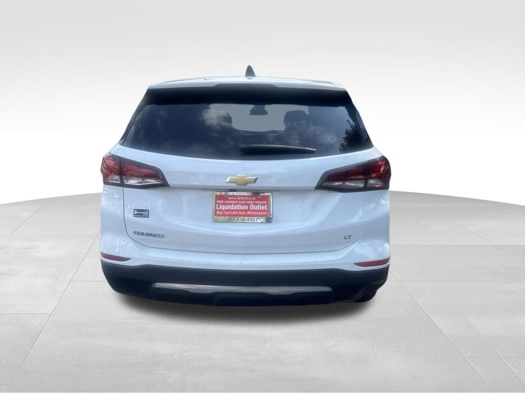 Used 2024 White Chevrolet LT image 4