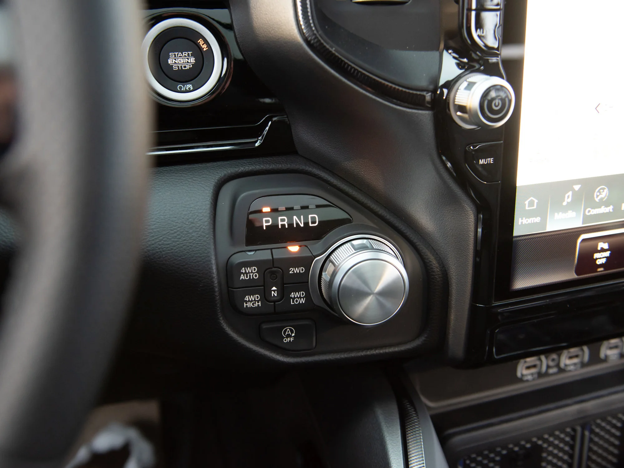 New 2026 White RAM Sport* HEMI V8 image 15